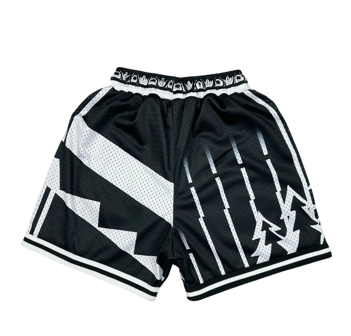 Short Spruce Black
